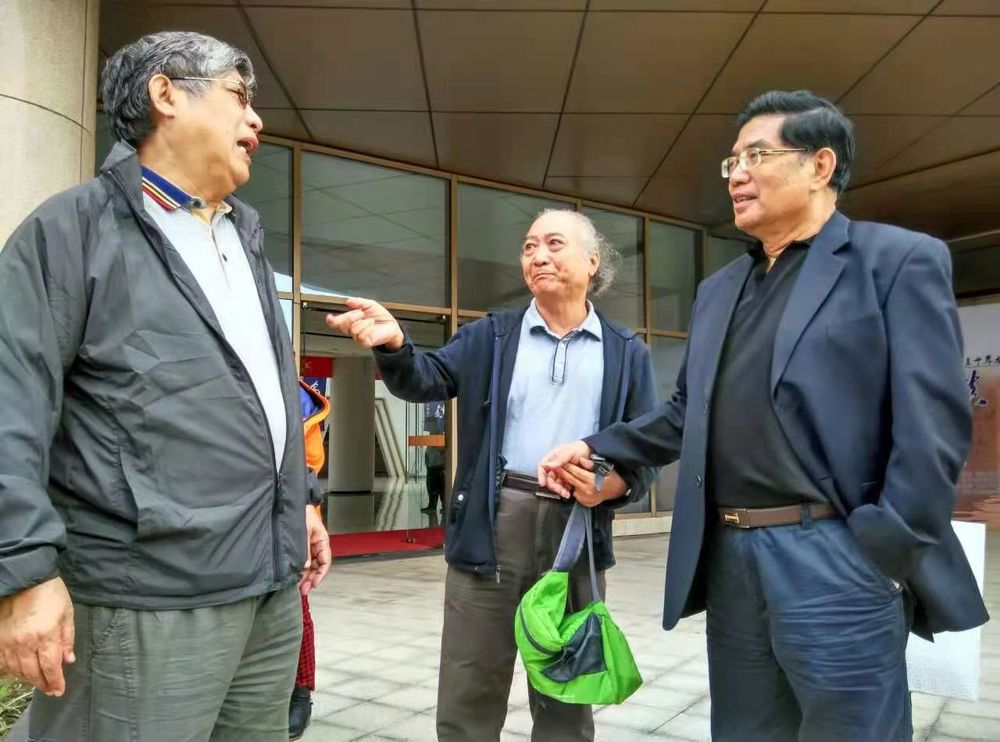 老友相聚