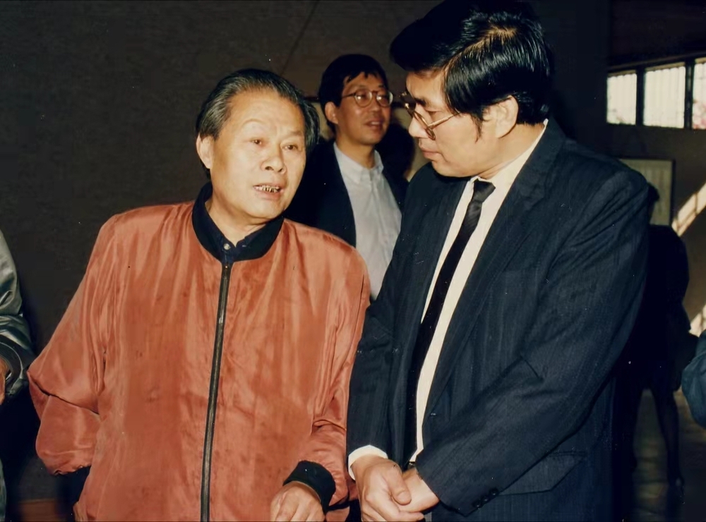 与画家 亚明 一起
